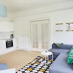Aday - City Central Mansion - 1 Bedroom Apartment With Garden