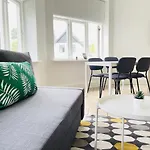 Aday - City Central Mansion - 1 Bedroom Apartment With Garden